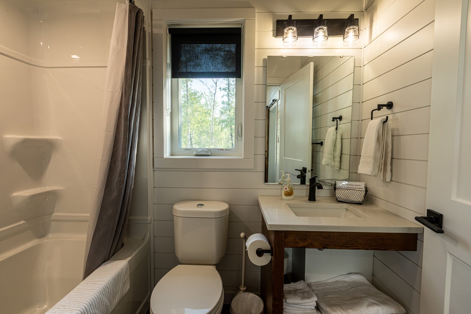 Mistik Resort bathroom