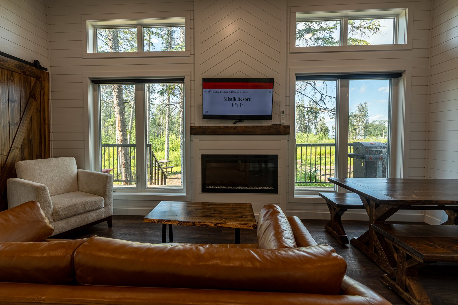 Mistik Resort living room
